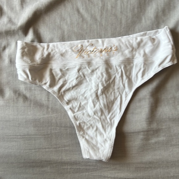 NWT Victoria’s Secret panty bundle!! - Picture 4 of 9